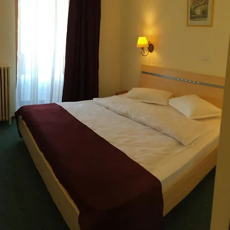 Hotel Bucegi Portile Regatului Pârâul Rece