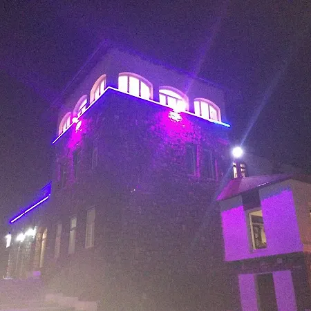 Bucegi Portile Regatului Hotel Pârâul Rece
